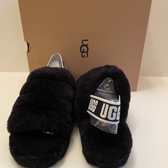 UGG Fluff Yeah Black Slipper worn - Picture 6 of 7